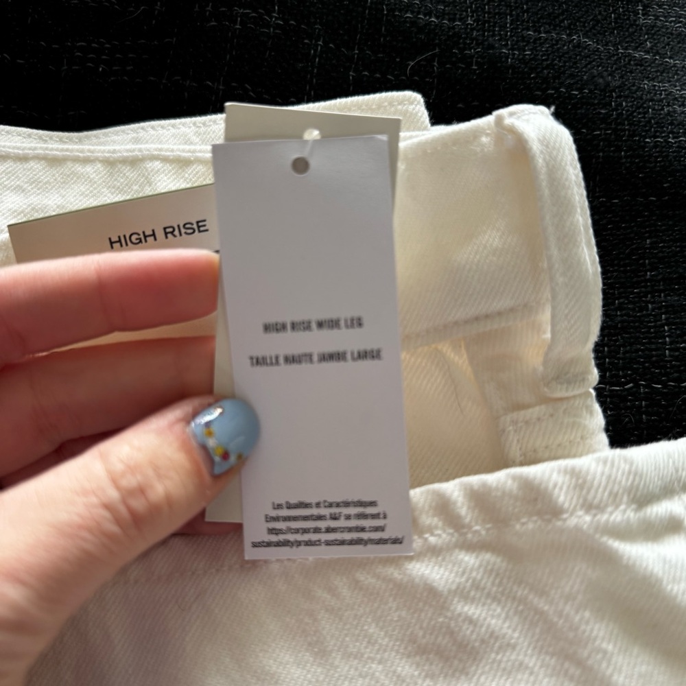 Abercrombie and Fitch High Rise Wide Leg Jean white size 32 long NWT - Picture 12 of 13